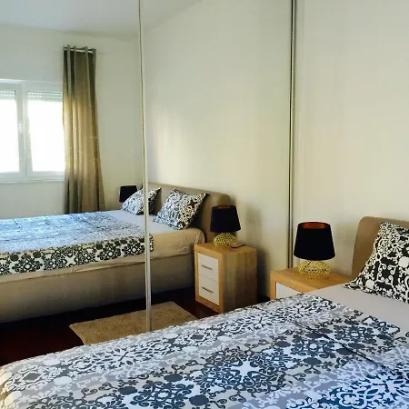 Appartement Family Friendly With A Swimming Pool - 17252 Primošten