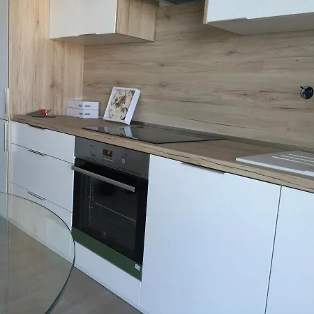 Family Friendly With A Swimming Pool - 17252 Primošten