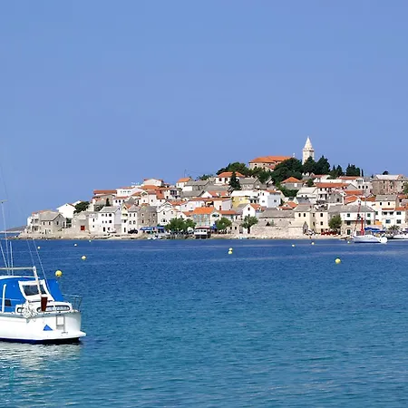 Family Friendly With A Swimming Pool - 17252 Primošten